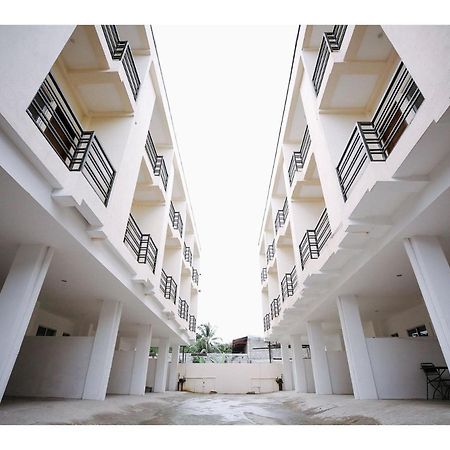 Oyo 789 Abn Residences バコロ エクステリア 写真