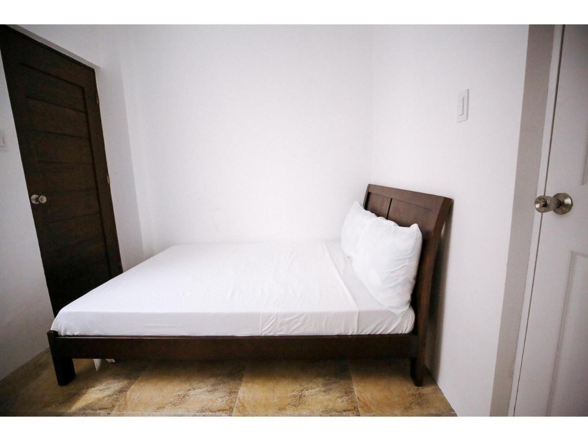 Oyo 789 Abn Residences バコロ エクステリア 写真