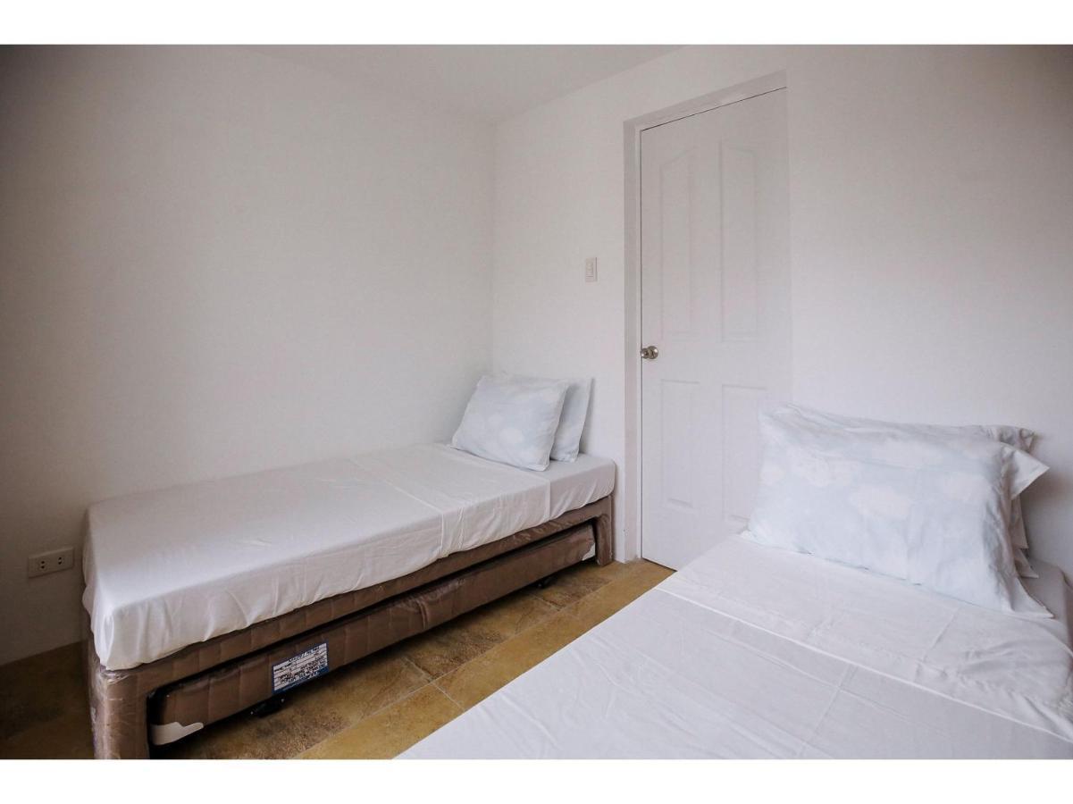 Oyo 789 Abn Residences バコロ エクステリア 写真